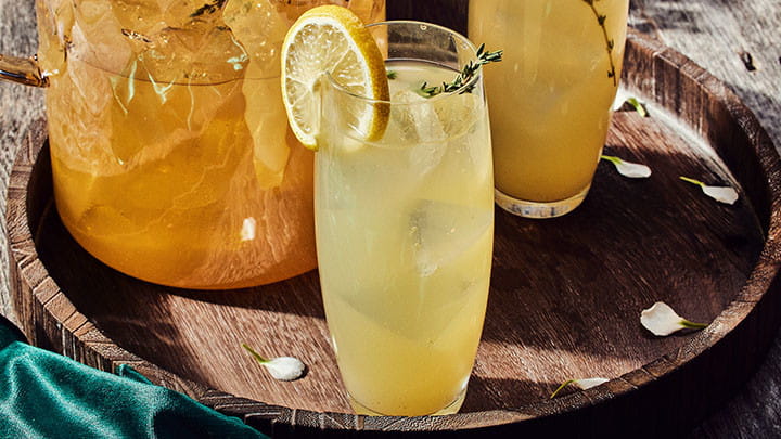 elderflower_lemonade_a_la_provence_cocktail_flavor_forecast_fs__720x405