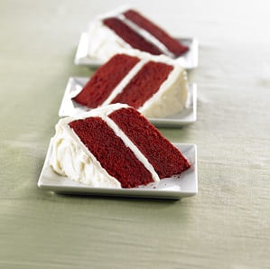 Red Velvet Cake with Vanilla Cream Cheese Frosting - Recipe