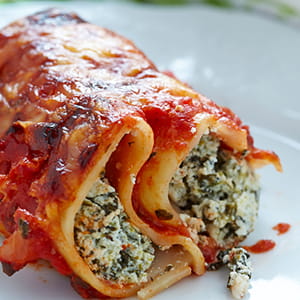 Roasted Garlic and Pepper Spinach Cannelloni - Recipe