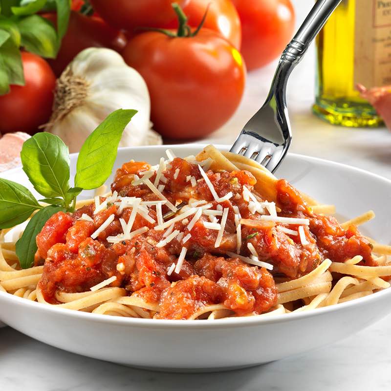 Спагетті з томатним крем соусом