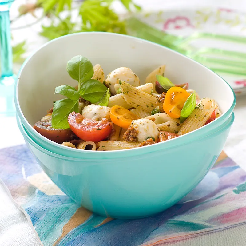 Salada de Massa Penne com Espinafres e Tomate