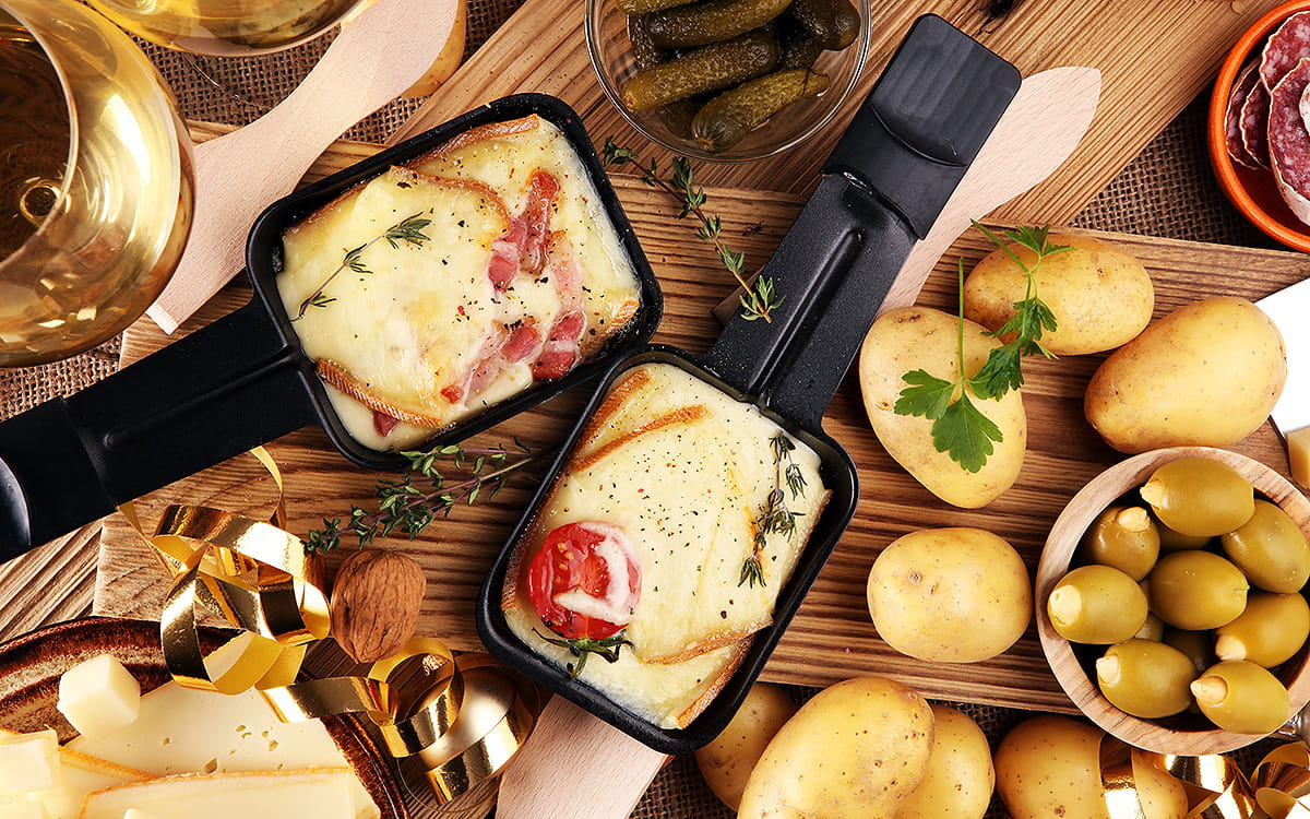 Wie man eine perfekte Raclette-Party mit Motto organisiert | McCormick