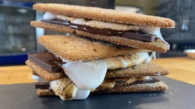 HOUSEMADE S'MORES