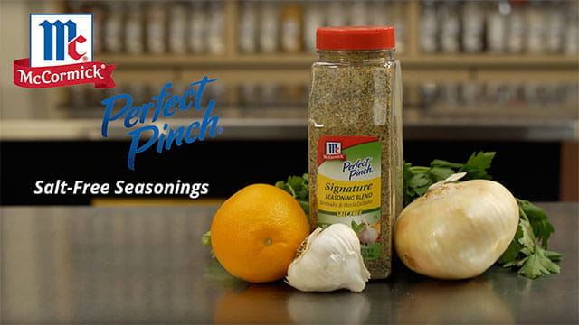 McCormick Perfect Pinch Signature Seasoning Blend, 0.02 oz. -- 500 per Case
