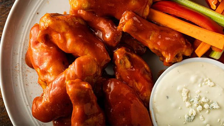 cajun chicken wings with blue cheese dressing