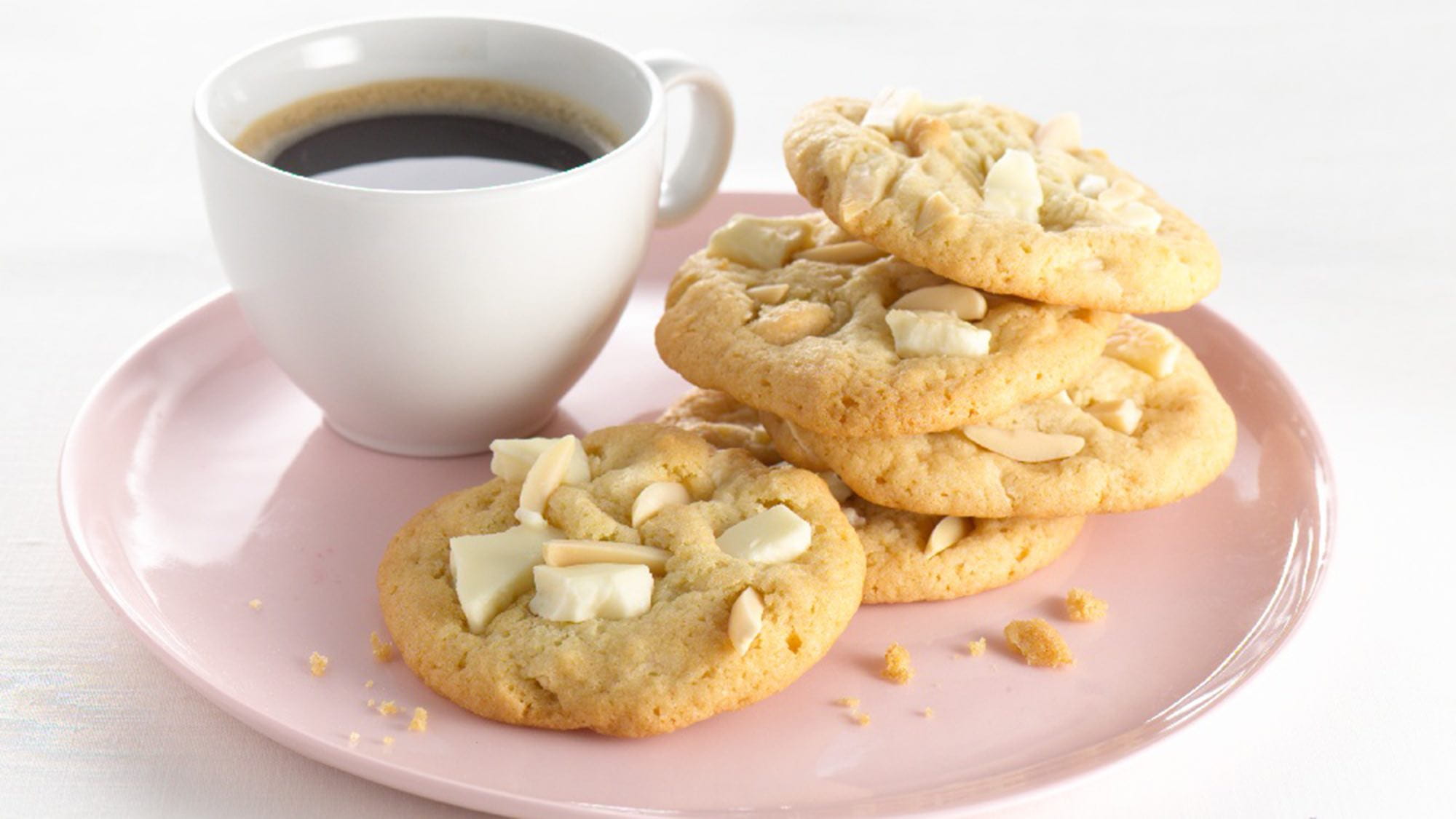 McCormick® Imitation Almond Extract | McCormickAsia.com