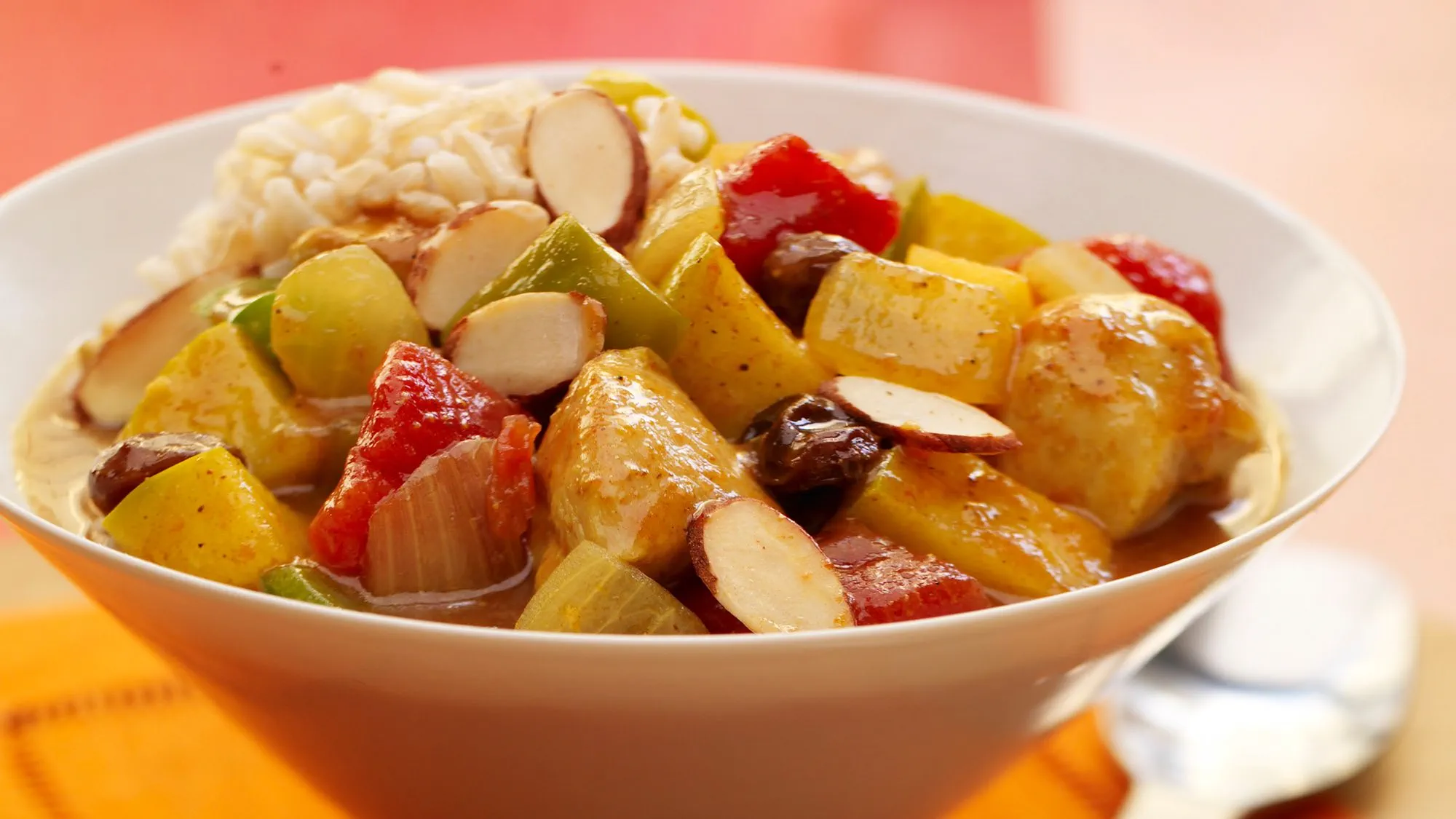 SWEET AND SPICY INDIAN CHICKEN STEW SWEET AND SPICY INDIAN CHICKEN STEW