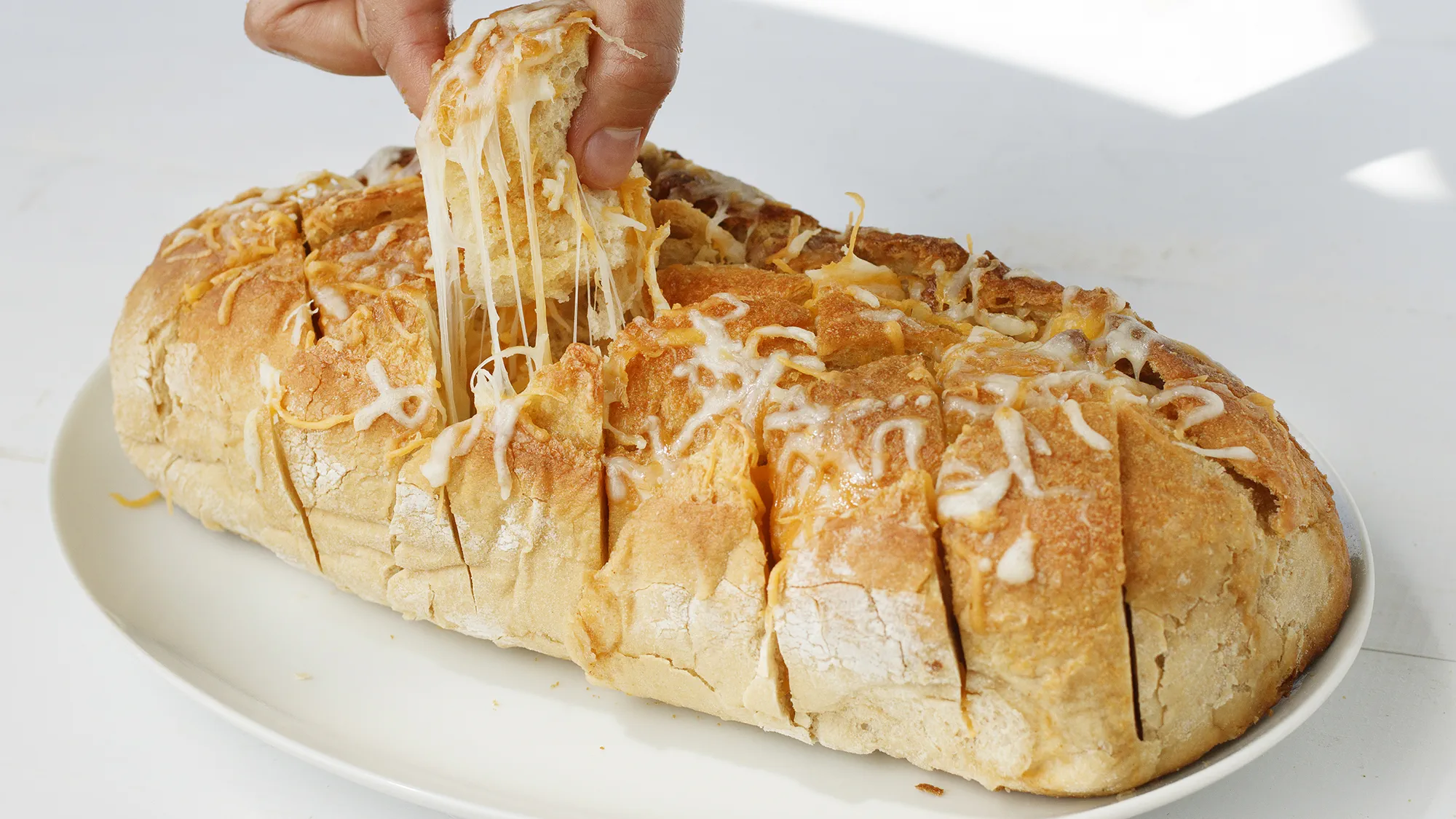 Cheesy Pull-Apart Garlic Bread