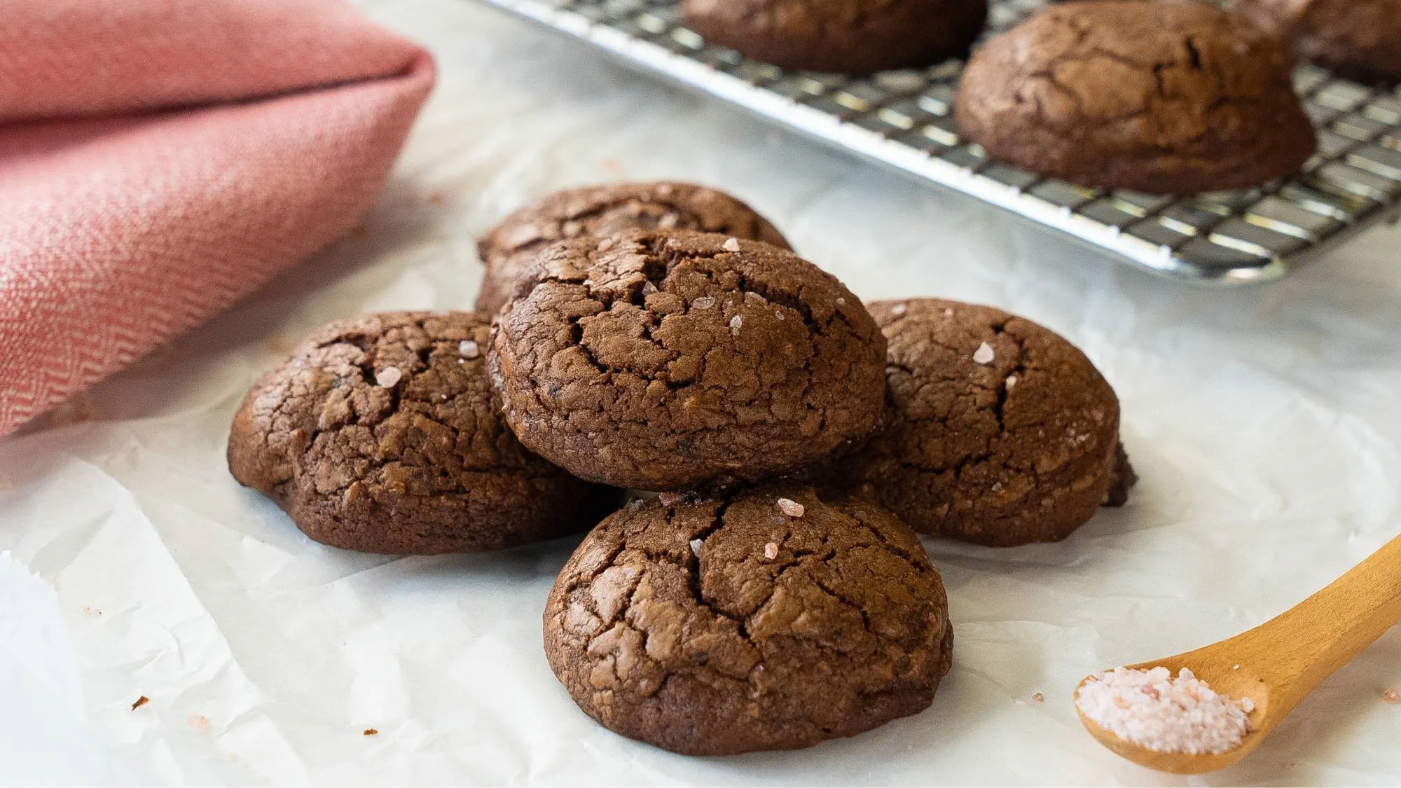 dark-choc-sea-salt-brookie-2000x1125 dark-choc-sea-salt-brookie-2000x1125