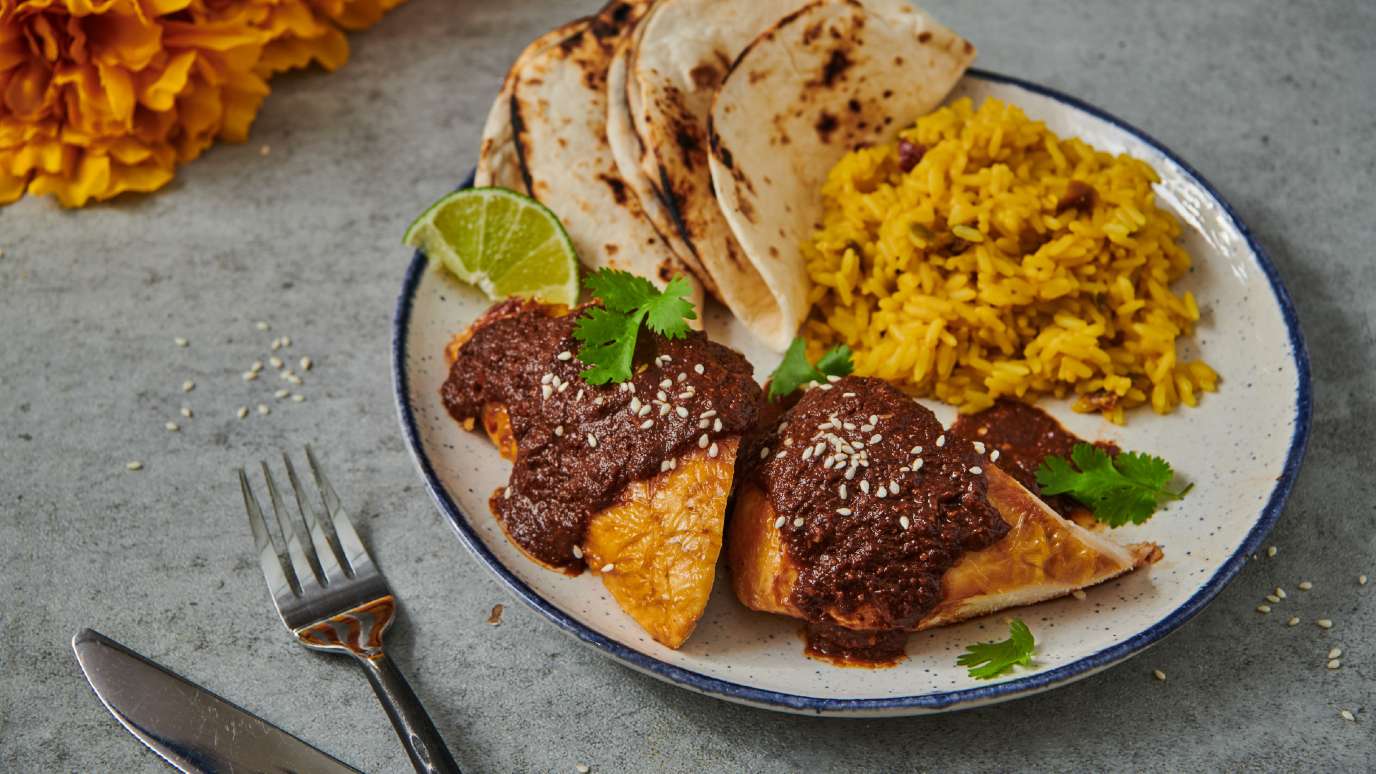 Easy Fish Tacos with Chipotle Salsa Cholula