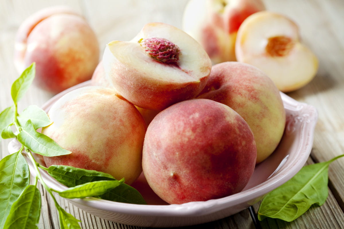 12 Amazing Benefits Of Peaches