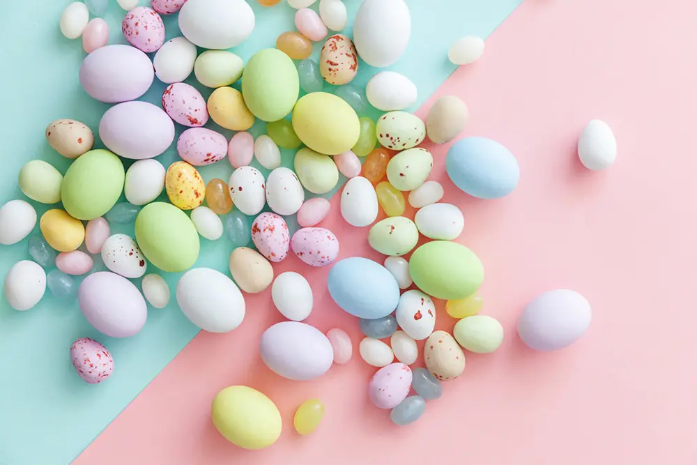 easter-candies-jelly-beans-jellybean-light-pink-blue-pastel-
