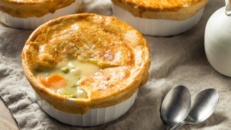 Make the Best Lazy Chicken Pot Pie From a Can of Soup-url
