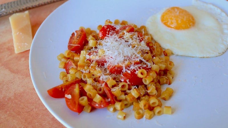 Stir Fry Your Leftover Pasta for a Crispy Treat-url