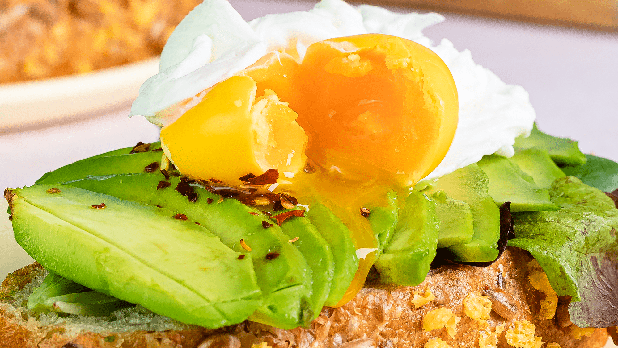 Avocado toast met een gepocheerd ei | Silvo recepten 