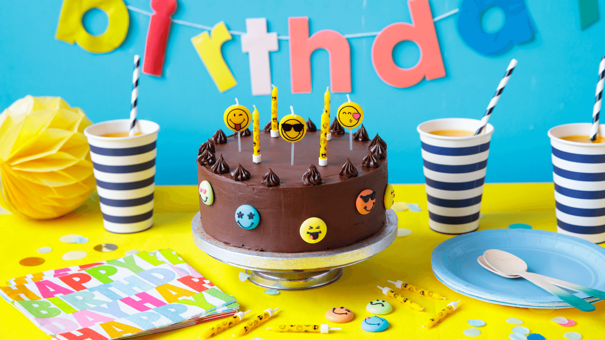 Emoticone Gateau Anniversaire